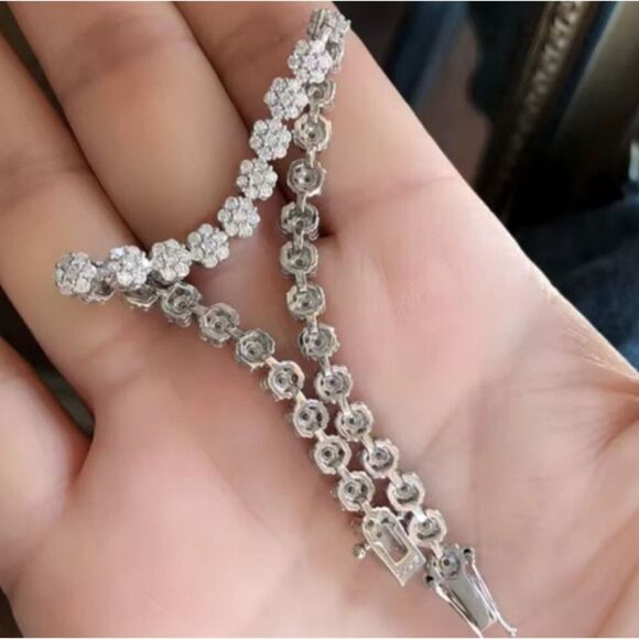 Certified 3.78CT Seven Stone Moissanite Luxury Flower Tennis Bracelet 4.5MM - Picture 8 of 13